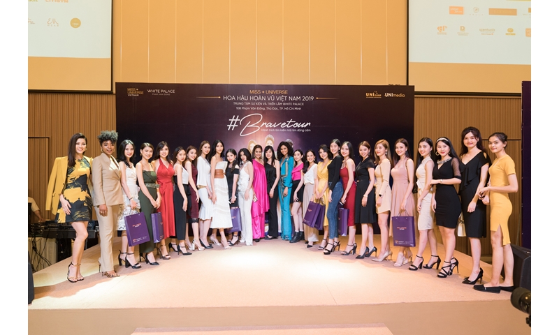 Hoa hậu H'Hen Niê và Á hậu Hoàng Thùy cùng truyền lửa cho thí sinh tiềm năng tại Brave Tour HCM